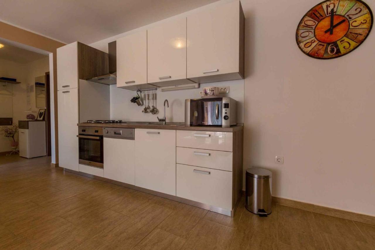 Holiday Home In Grizane 39285 Zewnętrze zdjęcie