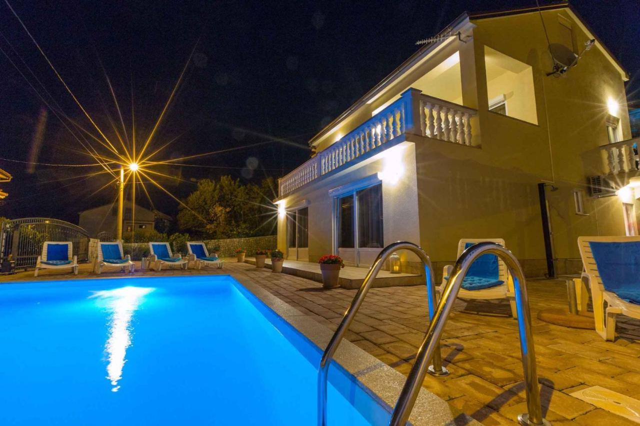 Holiday Home In Grizane 39285 Zewnętrze zdjęcie