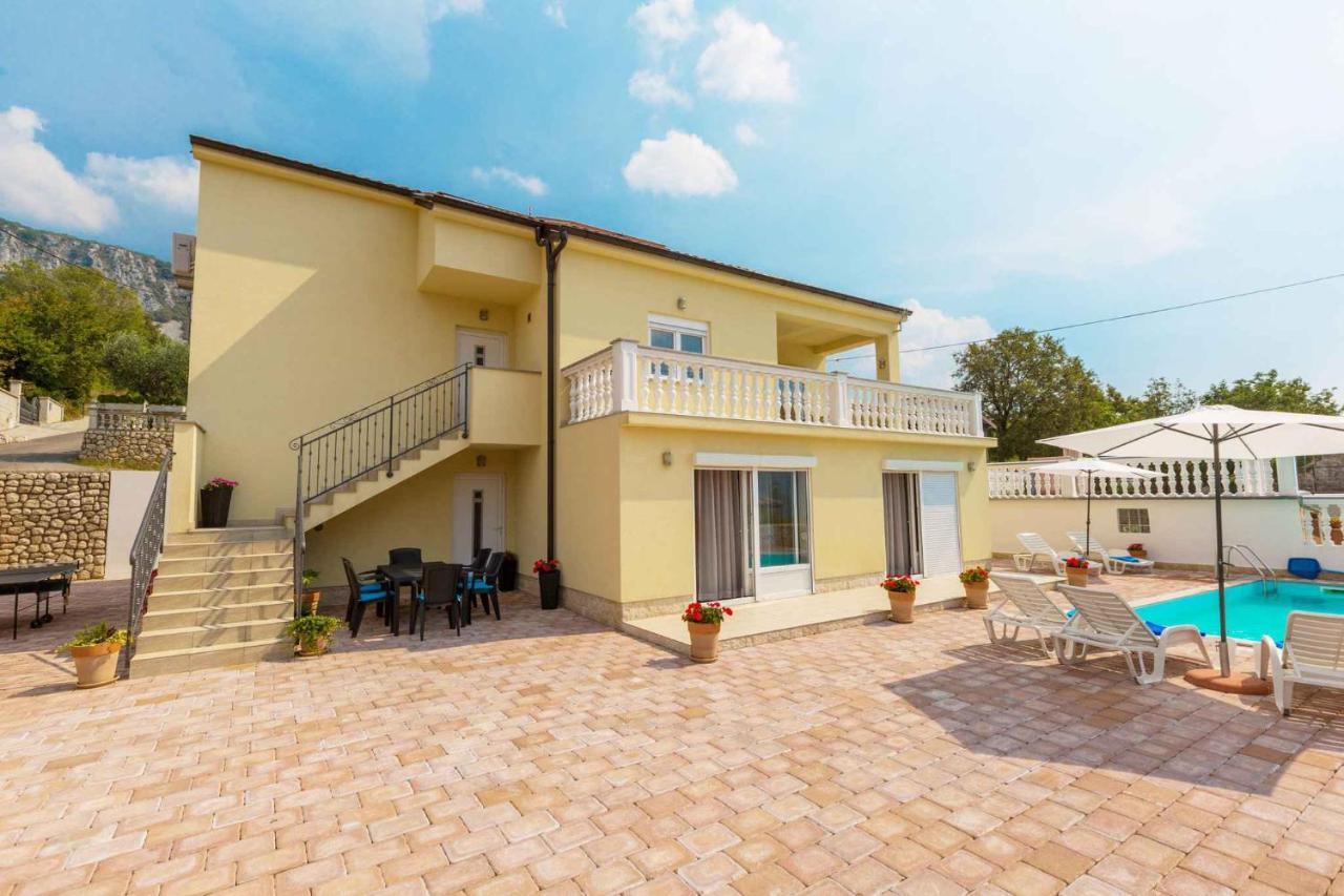 Holiday Home In Grizane 39285 Zewnętrze zdjęcie