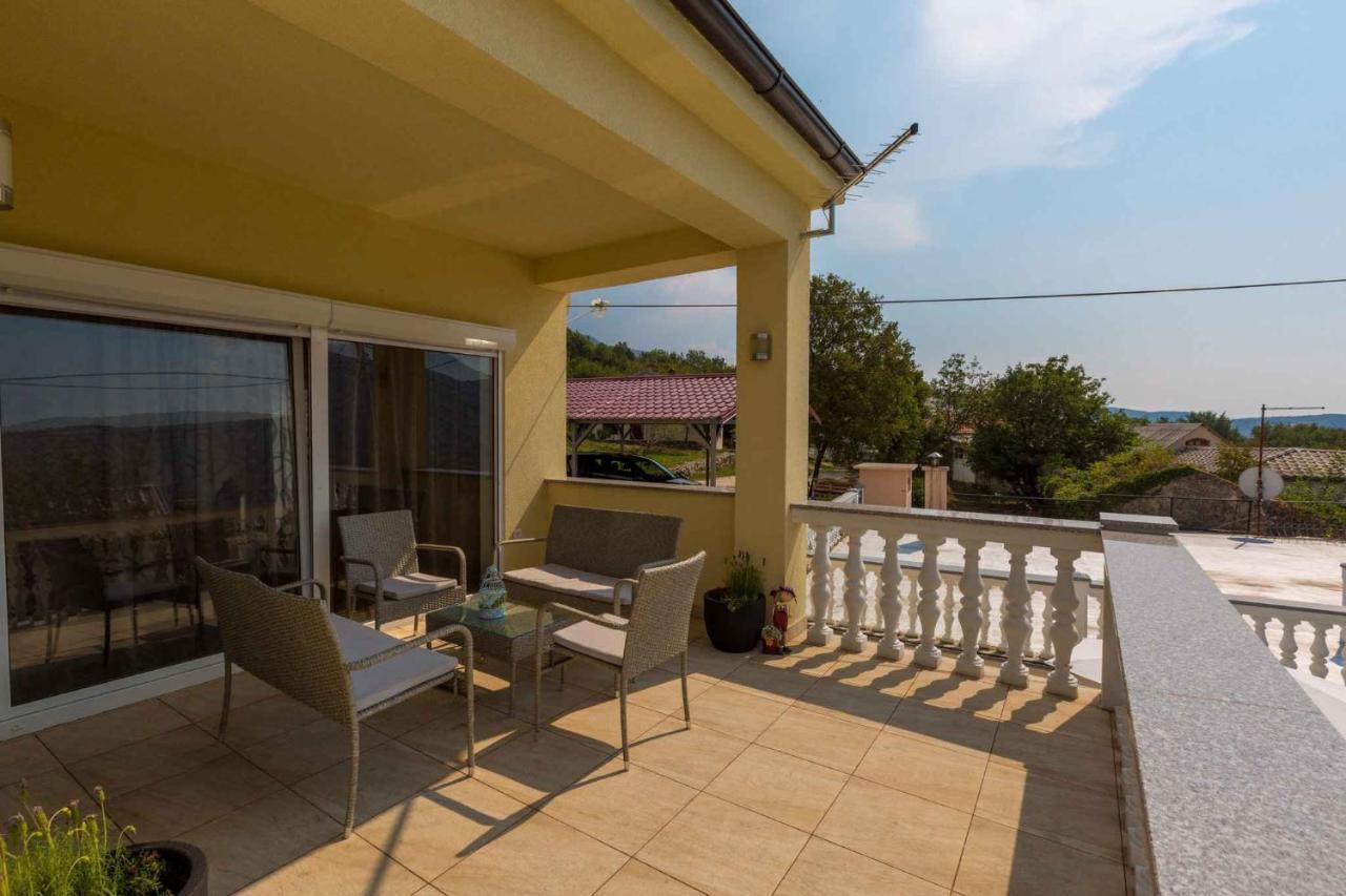 Holiday Home In Grizane 39285 Zewnętrze zdjęcie