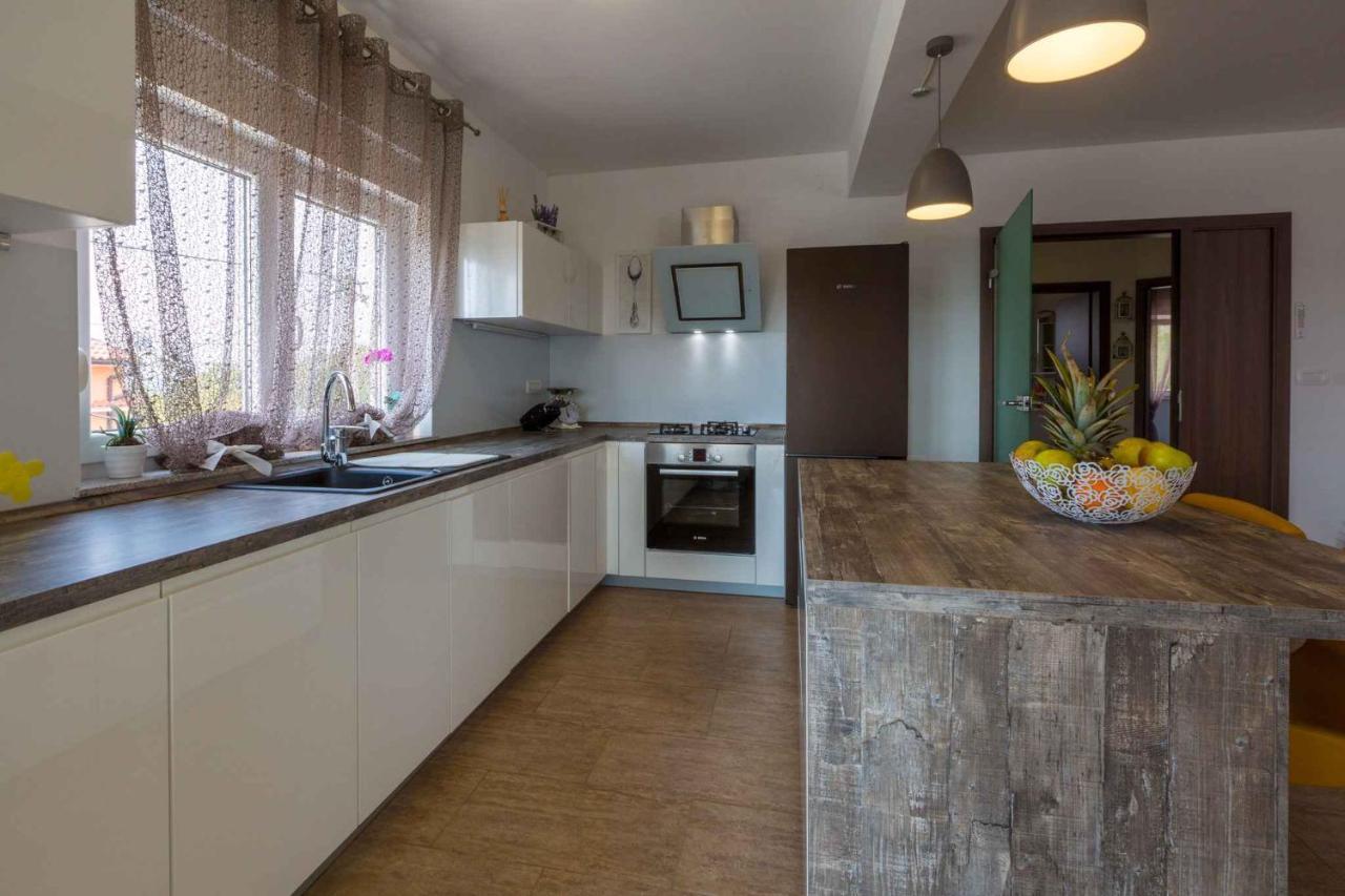 Holiday Home In Grizane 39285 Zewnętrze zdjęcie